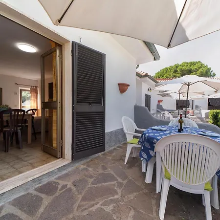 Aparthotel Baia Azzurra 3*