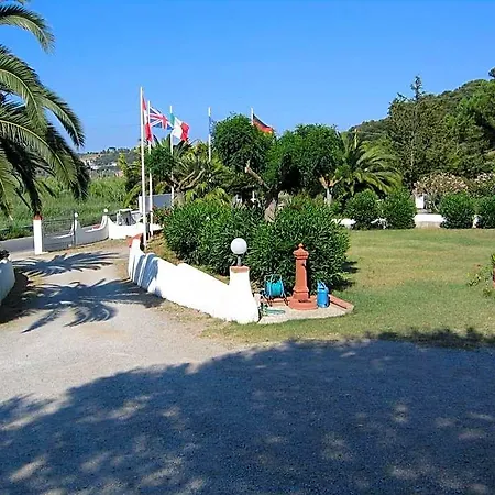 Apart Otel Baia Azzurra 3*