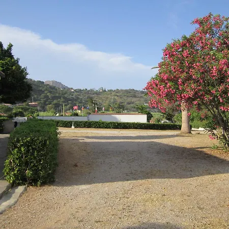 Baia Azzurra Aparthotel